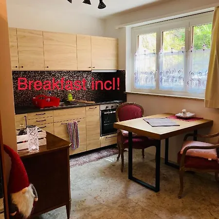 Flat&breakfast At 10 Steps From Lake Life! Apartment *